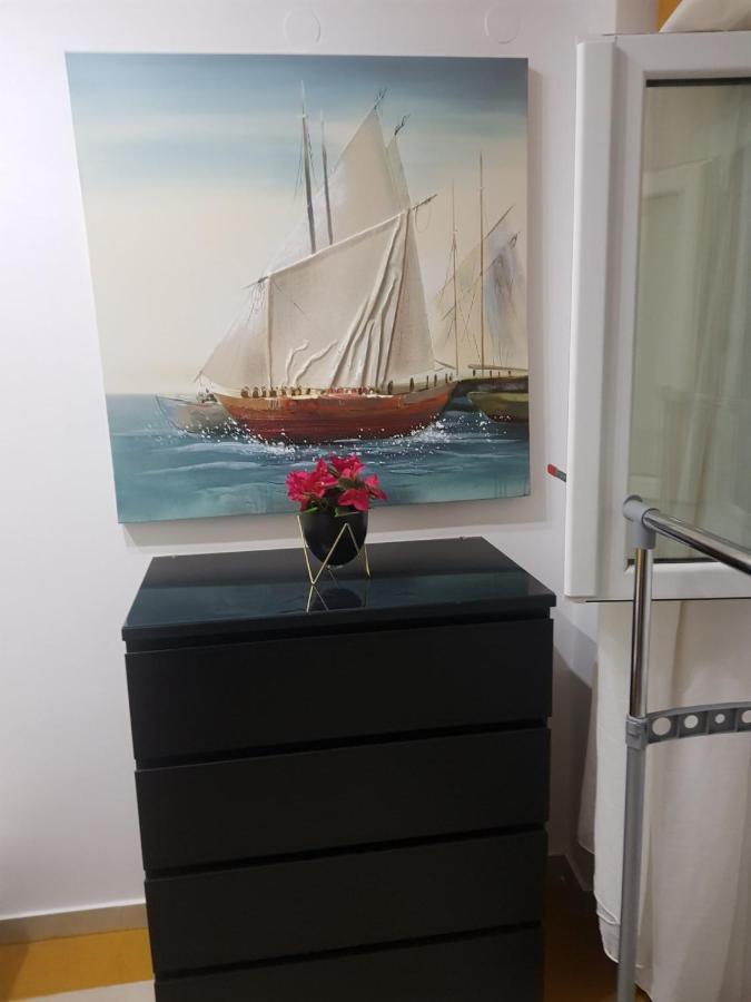 Perea 5 Star Apartment Peraía Екстериор снимка