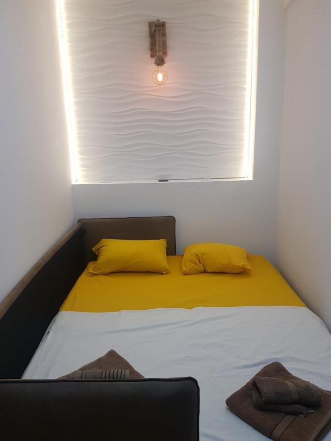 Perea 5 Star Apartment Peraía Екстериор снимка